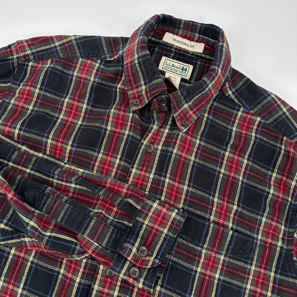 LL Bean Mens Traditional Fit Plaid Flannel Shirt Navy Red Green Medium Outdoorsy